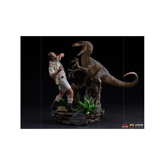 Jurassic Park 1/10 Scale Figure Clever Girl Deluxe