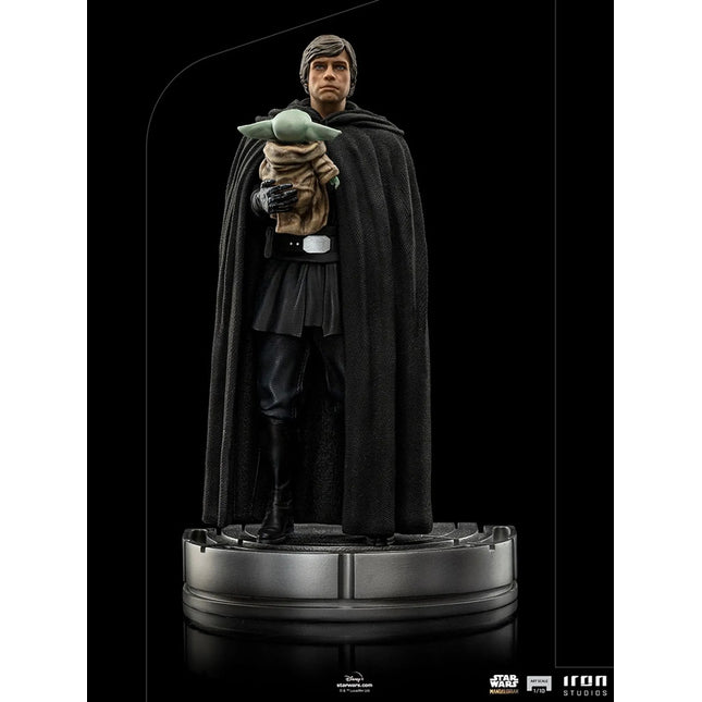 Luke Skywalker And Grogu - The Mandalorian 1/10 Scale Figure
