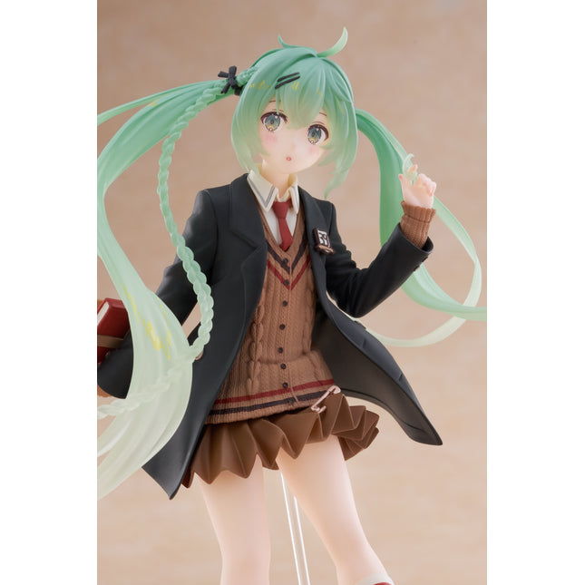 Hatsune Miku Figure - Fashion (Preppy Ver.) (Release Date 11/25)
