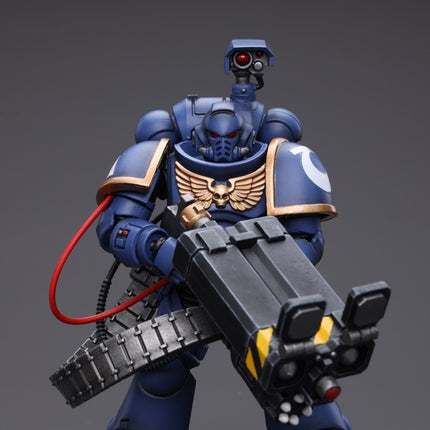 Warhammer 40K 1/18 Scale Ultramarines Desolation Marine with Castellan Launcher (Superkrak)