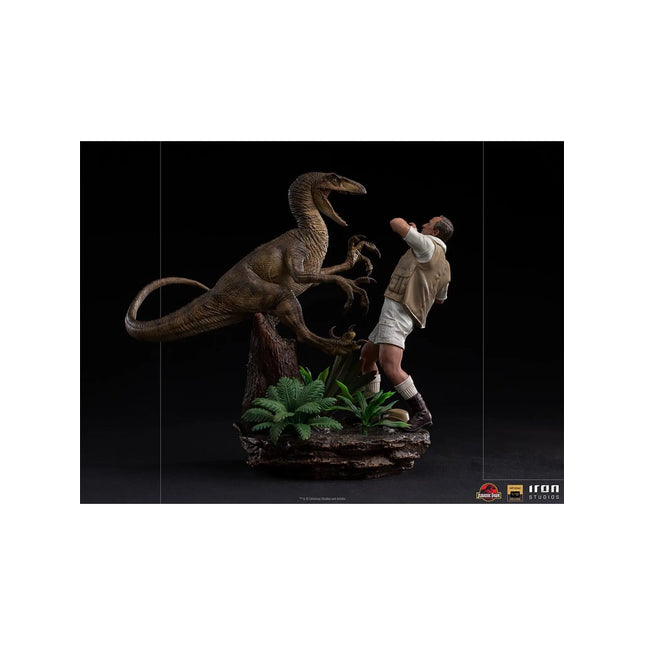 Jurassic Park 1/10 Scale Figure Clever Girl Deluxe