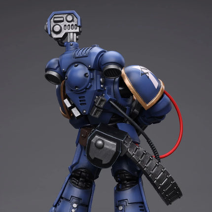 Warhammer 40K 1/18 Scale Ultramarines Desolation Marine with Castellan Launcher (Superfrag)