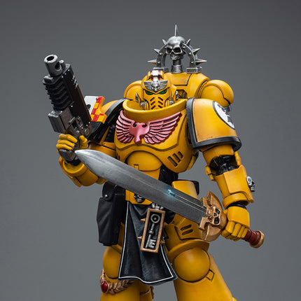 Warhammer 40K 1/18 Scale Imperial Fists Lieutenant with Power Sword