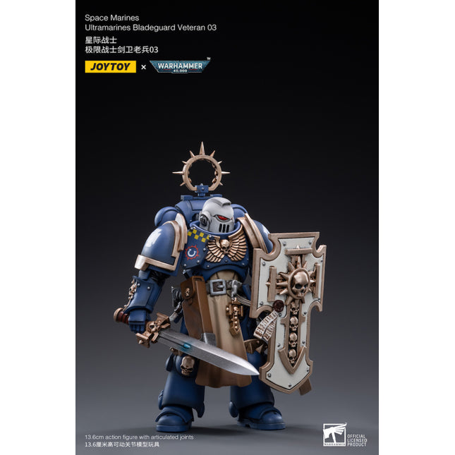Warhammer 40K 1/18 Scale Ultramarines Bladeguard Veteran 03
