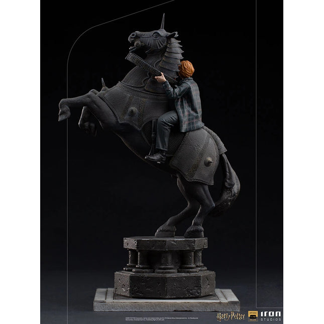 Harry Potter Deluxe 1/10 Scale Figure Ron Weasley at the Wizard Chess