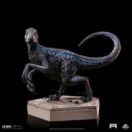 Jurassic World: Velociraptor B Blue Icons Figure