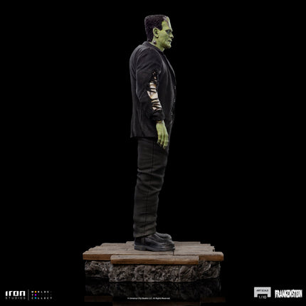 Universal Monsters: Frankenstein Monster 1/10 Scale Figure