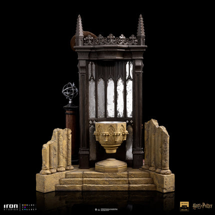 Harry Potter - Albus Dumbledore Deluxe 1/10 Scale Figure