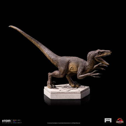 Jurassic Park - Velociraptor A Icons Figure