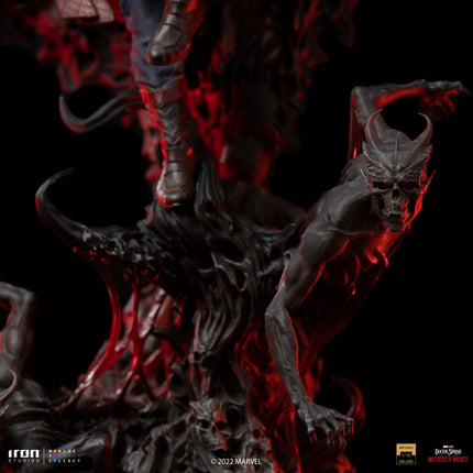 Doctor Strange in the Multiverse of Madness - Dead Defender Strange Deluxe 1/10 Scale Figure [Release date: 2024/02]