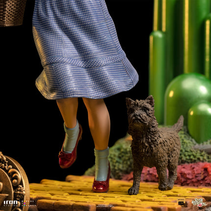 Wizard of Oz - Dorothy Deluxe 1/10 Scale Figure [Release date: 2024/03]