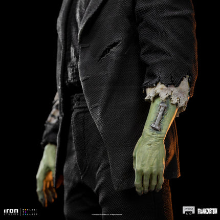 Universal Monsters: Frankenstein Monster 1/10 Scale Figure