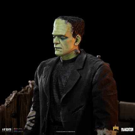 Universal Monsters: Frankenstein Monster Deluxe 1/10 Scale Figure