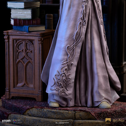 Harry Potter - Albus Dumbledore Deluxe 1/10 Scale Figure