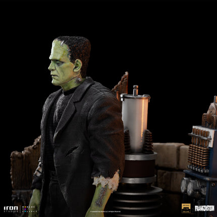 Universal Monsters: Frankenstein Monster Deluxe 1/10 Scale Figure