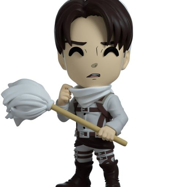 Youtooz - Attack on Titan: Cleaning Levi