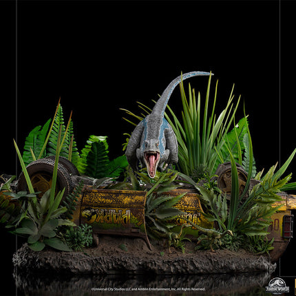 Jurassic World Fallen Kingdom 1/10 Scale Figure Deluxe Blue