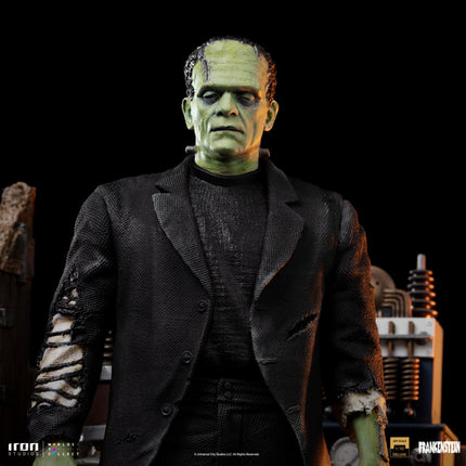 Universal Monsters: Frankenstein Monster Deluxe 1/10 Scale Figure