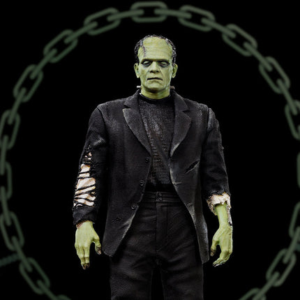 Universal Monsters: Frankenstein Monster 1/10 Scale Figure
