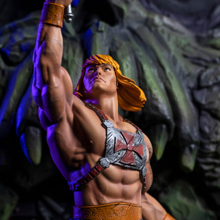 Masters of the Universe 1/10 Scale Figure He-Man Deluxe