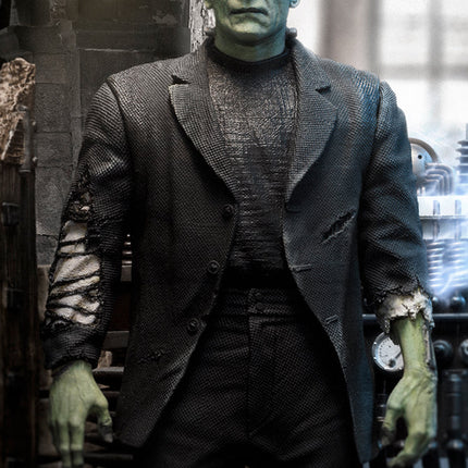 Universal Monsters: Frankenstein Monster 1/10 Scale Figure