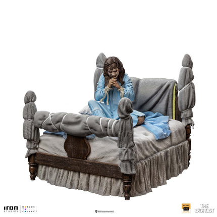 The Exorcist - Possessed Regan McNeil Deluxe 1/10 Scale Figure